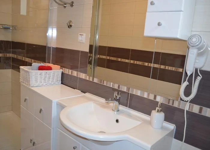 Mihalic * Baska (Krk)